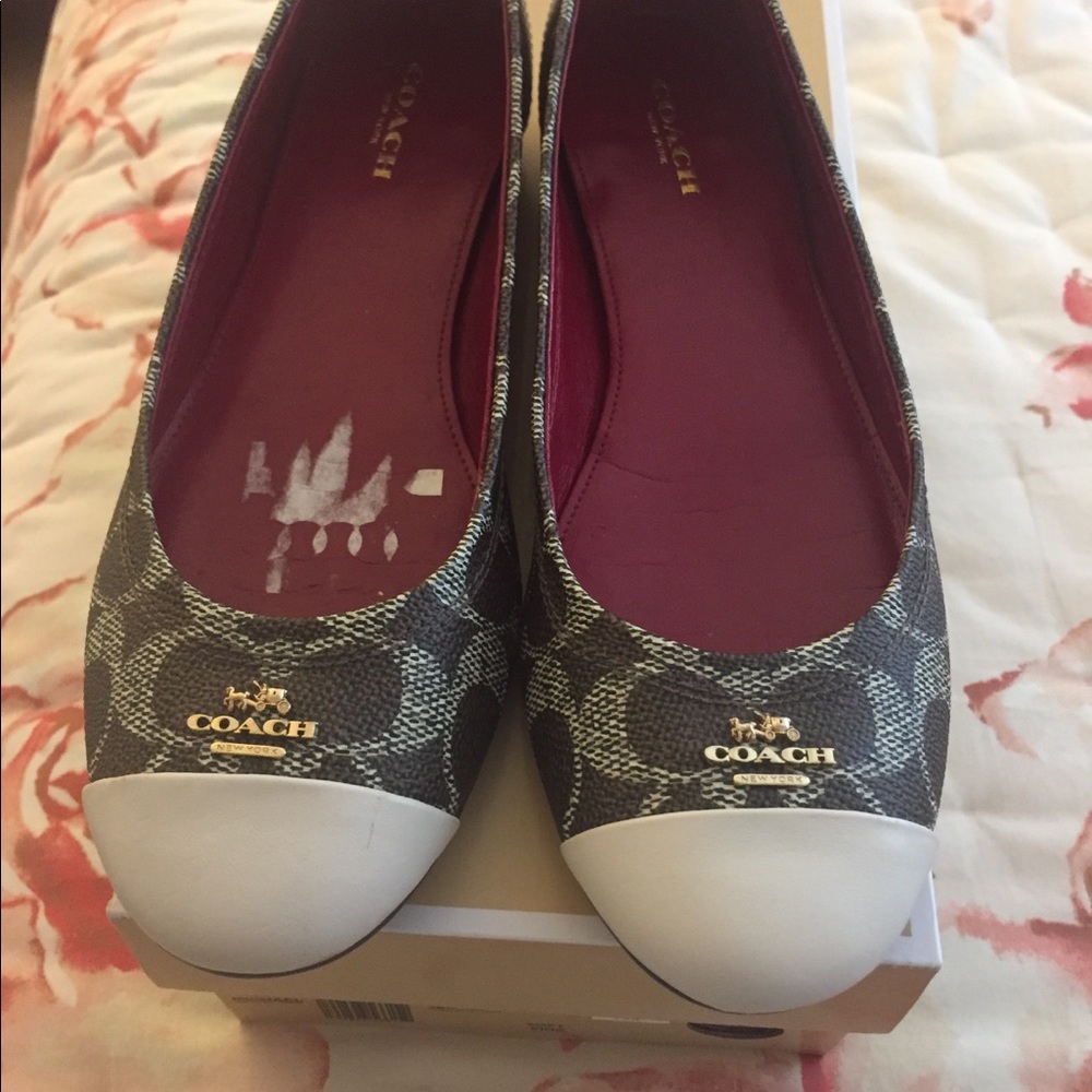 Coach Signature Gray and White Cap-Toe Flats with Pink Lining - Picture 2 of 3